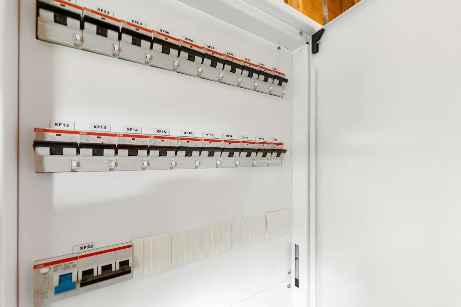 Thuisbatterij aansluiten op bestaande installatie