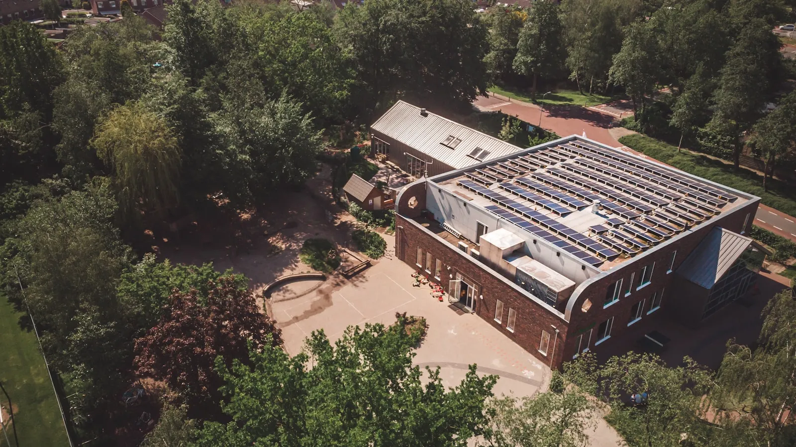 Thuisbatterij wachtlijst installateur 2026: direct of